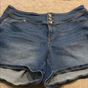 Lane Bryant high rise girlfriend shorts